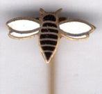 VESPA wesp email op koper speldje ( G_229 ), Verzamelen, Speldjes, Pins en Buttons, Verzenden, Nieuw, Transport, Speldje of Pin