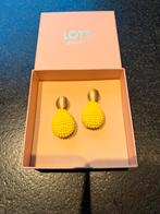 LOTT oorbellen, Ophalen of Verzenden, Zo goed als nieuw, Overige materialen