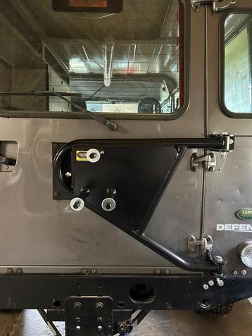 Land Rover defender reservewiel drager / sparewheelcarrier beschikbaar voor biedingen