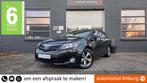 Toyota Avensis Touring Sports 1.8 VVT-i Sol | 1e EIGENAAR |, Stof, Handgeschakeld, Stoelverwarming, 16 km/l