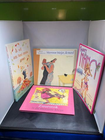 Leuke kinderboeken bundel (12 stuks) beschikbaar voor biedingen