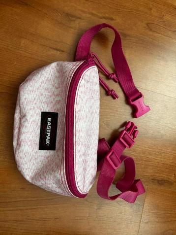 Eastpak heuptas roze beschikbaar voor biedingen