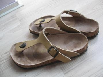 BIRKENSTOCK slippers goudkleurig maat 39 goede staat beschikbaar voor biedingen