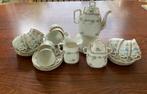 Porseleinen thee servies van De Fuisseaux Baudour, Antiek en Kunst, Antiek | Servies compleet, Ophalen of Verzenden