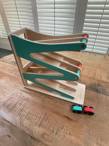 Lovevery autobaan adventurer kit (16-17-18 maanden) beschikbaar voor biedingen