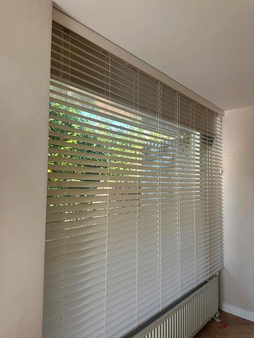 Ongebruikte pvc jaloezieën beige, Huis en Inrichting, Stoffering | Gordijnen en Lamellen, Nieuw, Beige, Ophalen