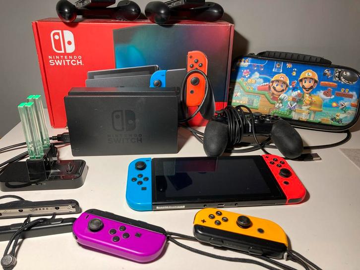 Nintendo Switch Compleet + Extra's, Spelcomputers en Games, Spelcomputers | Nintendo Switch, Gebruikt, Switch Original, Met 3 controllers of meer