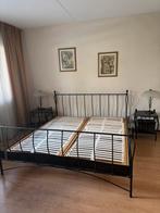 Zwart ijzeren bed met elektrische bed bodems., Ophalen, 90 cm, Eenpersoons, Zwart