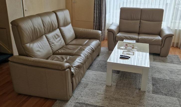 3 + 2 zits echt leren  relax bankstel grijze, Huis en Inrichting, Banken | Bankstellen, Gebruikt, Rechte bank, Vierpersoons of meer