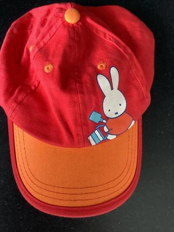 Nijntje baby petje pet 48 cm 2 euro  beschikbaar voor biedingen