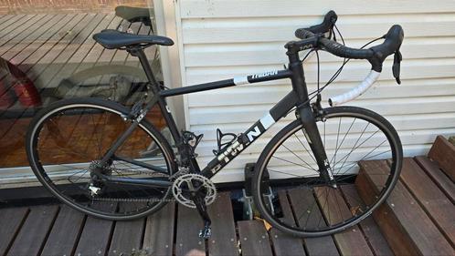 B-Twin Triban 500, Fietsen en Brommers, Fietsen | Heren | Sportfietsen en Toerfietsen, Gebruikt, Overige merken, Minder dan 10 versnellingen