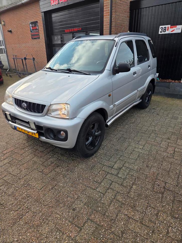 Daihatsu Terios 1.3 DX 2WD AUT 2004 Grijs, Auto's, Daihatsu, Bedrijf, Terios, ABS, Airbags, Airconditioning, Bluetooth, Centrale vergrendeling