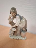 Lladro beeld meisje met hond, Ophalen of Verzenden