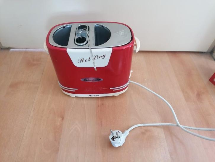 Ariete Party Time Hotdog Maker, Huis en Inrichting, Keuken | Keukenbenodigdheden, Zo goed als nieuw, Ophalen of Verzenden