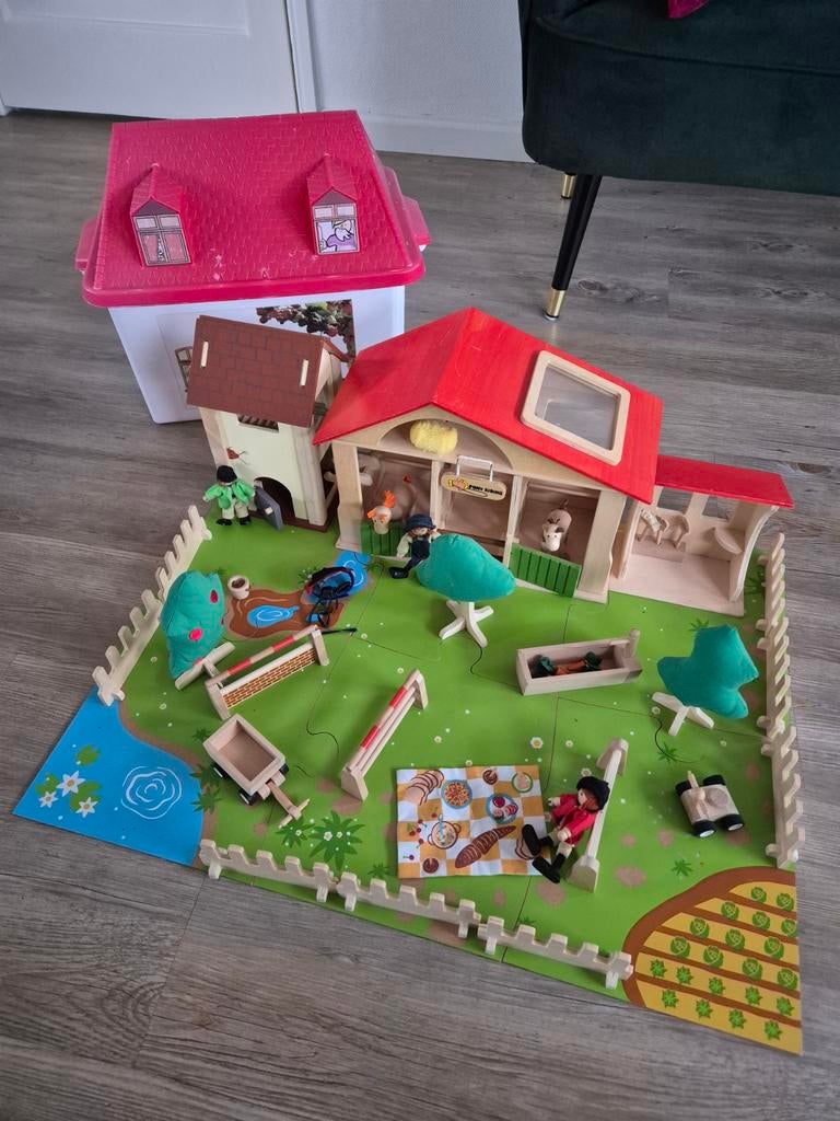 Houten Manege, Ophalen, Gebruikt