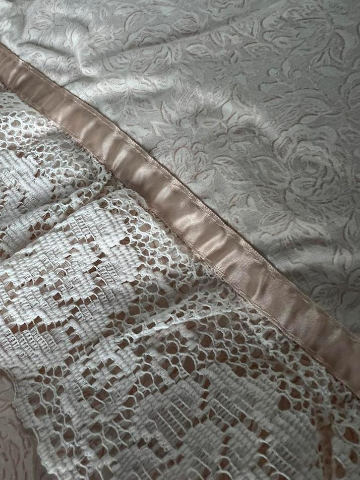 Luxueus Satijnen Dekbedovertrek 2pers. Diana Cowpe Nieuw!, Huis en Inrichting, Slaapkamer | Beddengoed, Nieuw, Dekbedovertrek