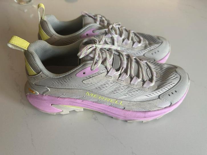 Merrell Wandelschoenen Maat 40,5, Kleding | Dames, Schoenen, Zo goed als nieuw, Wandelschoenen, Grijs, Ophalen of Verzenden