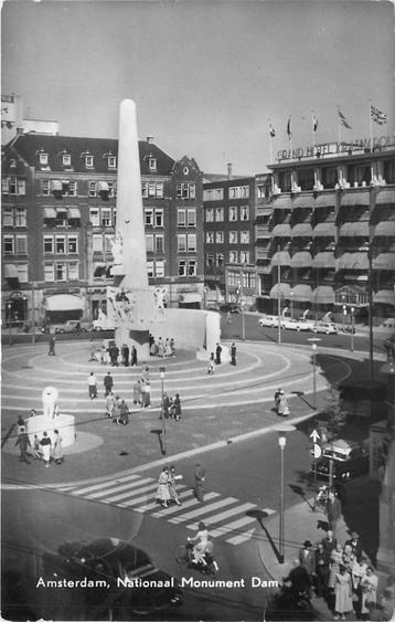 (304-058-003) Amsterdam Nationaal Monument Dam beschikbaar voor biedingen