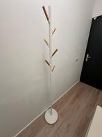 Witte kapstok met houten hangers, Ophalen, Zo goed als nieuw, Metaal, Staande kapstok