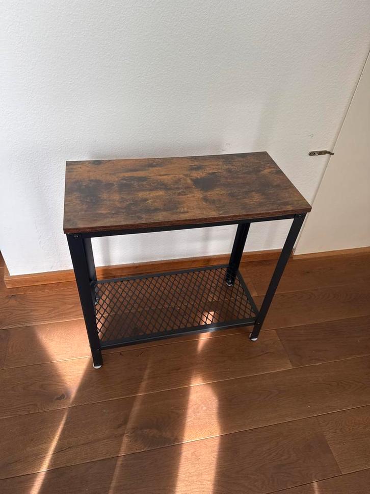 Mooie Bijzettafel met Metalen Onderstel, Huis en Inrichting, Tafels | Bijzettafels, Zo goed als nieuw, Rechthoekig, 45 tot 60 cm