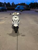 Piaggio zip brom, Fietsen en Brommers, Scooters | Piaggio, Ophalen of Verzenden, Zo goed als nieuw, Zip