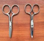twee scherpe kleine schaartjes 9 cm., Antiek en Kunst, Ophalen of Verzenden