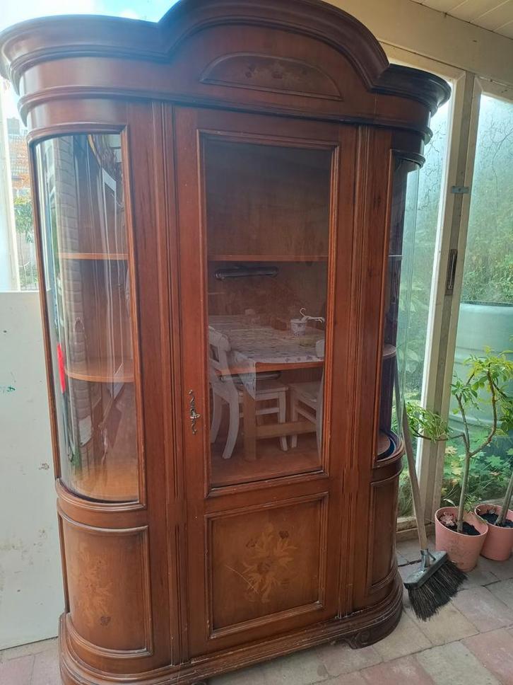 Unieke vitrine, Huis en Inrichting, Kasten | Vitrinekasten, Ophalen