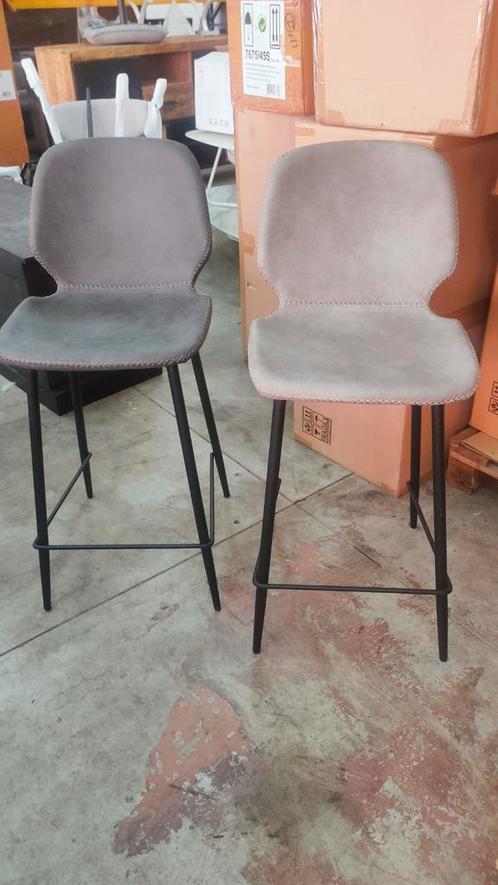 ⚠️LET OP⚠️Industriële Barkrukken John Miller Pu Leer, Huis en Inrichting, Barkrukken, Nieuw, 60 tot 90 cm, Hout, Leer, 4 krukken
