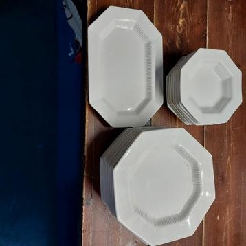 Nikko Servies - Borden beschikbaar voor biedingen