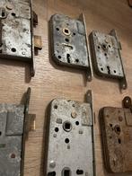 Deur en kast sloten voor oude huizen en kasten, Doe-het-zelf en Verbouw, Hang- en Sluitwerk, Ophalen of Verzenden, Gebruikt, IJzer