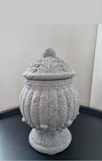 Zware stenen pot vaas met deksel landelijk, Huis en Inrichting, Woonaccessoires | Vazen, Minder dan 50 cm, Steen, Ophalen of Verzenden