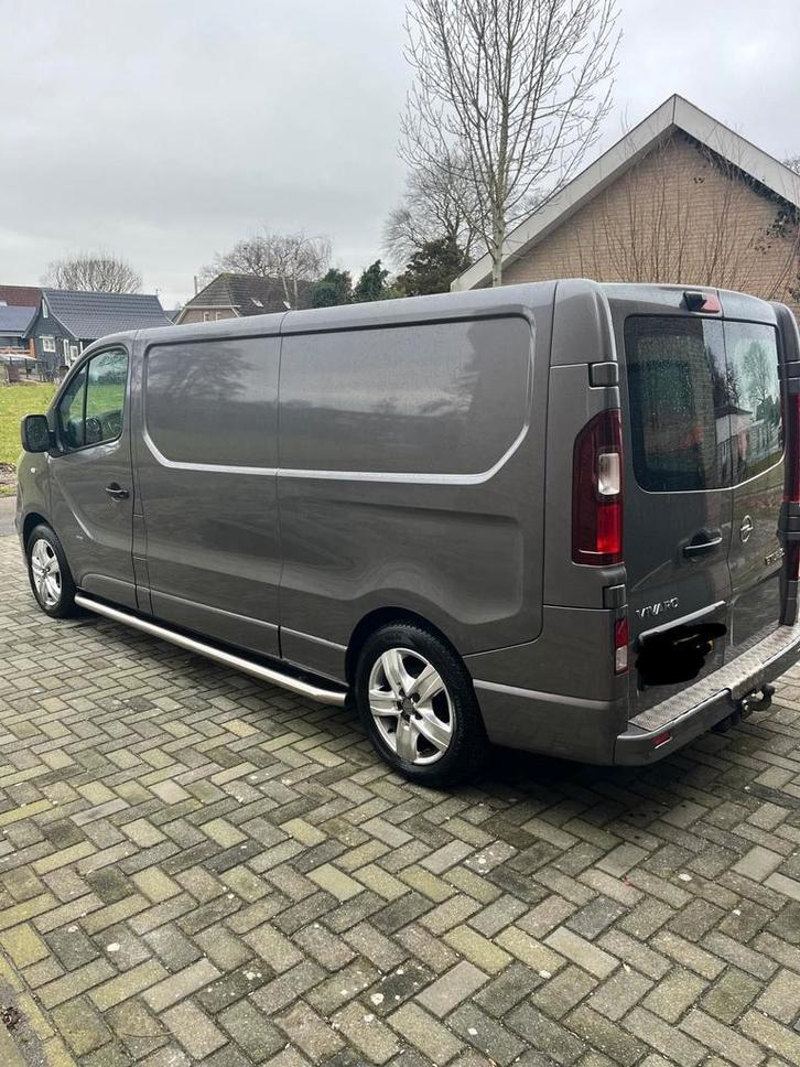 Opel Vivaro bi turbo interesse bel 0610610062, Auto's, Bestelauto's, Particulier, Diesel, Origineel Nederlands, Ophalen