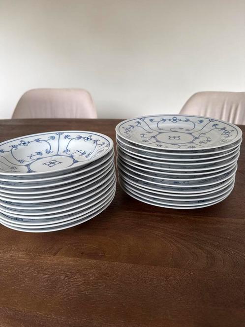 Jäger Eisenberg Borden Set (25 stuks) DDR Vintage Blauw, Antiek en Kunst, Antiek | Servies los, Ophalen of Verzenden