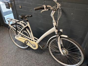 BATAVUS MAMBO 53CM WIT 7VERS. GEVEERD PERFECTE FIETS beschikbaar voor biedingen
