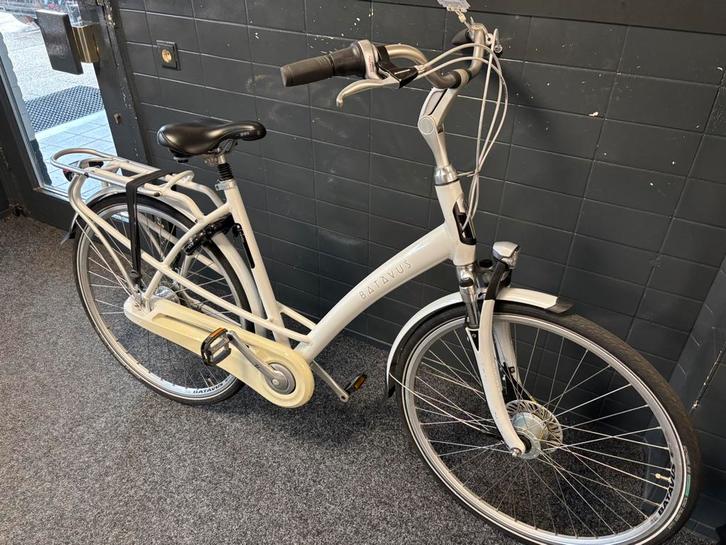 BATAVUS MAMBO 53CM WIT 7VERS. GEVEERD PERFECTE FIETS, Fietsen en Brommers, Fietsen | Dames | Damesfietsen, Zo goed als nieuw, Batavus