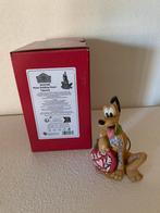 Pluto holding heart, Ophalen of Verzenden, Goofy of Pluto, Nieuw, Beeldje of Figuurtje