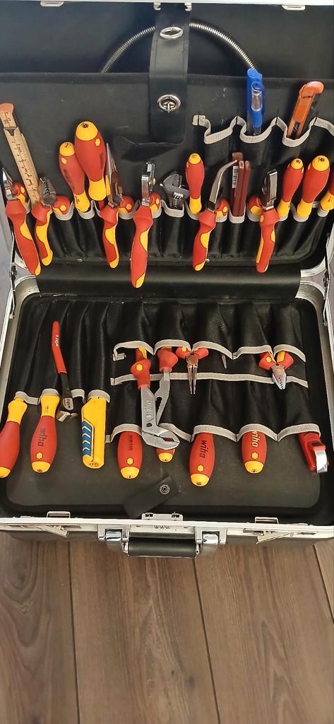 Wiha Gereedschapskoffer - Compleet Gevuld, Doe-het-zelf en Verbouw, Gereedschap | Handgereedschap, Gebruikt, Ophalen of Verzenden