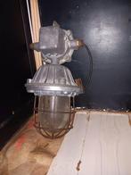 Industriële Bully Lamp werkt, Ophalen of Verzenden, Zo goed als nieuw, Minder dan 50 cm