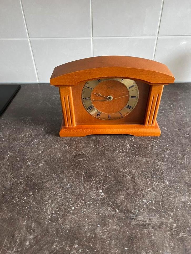 Tafelklok , radio-controlled, Antiek en Kunst, Antiek | Klokken, Ophalen of Verzenden