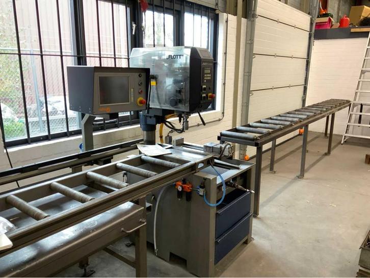 Flott P40 Boorstraat incl boren, opzetstukken en tappen, Zakelijke goederen, Machines en Bouw | Overig