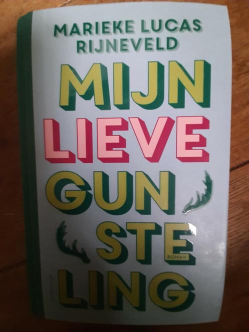 Marieke Lucas Rijneveld - Mijn lieve gunsteling, Boeken, Literatuur, Zo goed als nieuw, Nederland, Ophalen of Verzenden