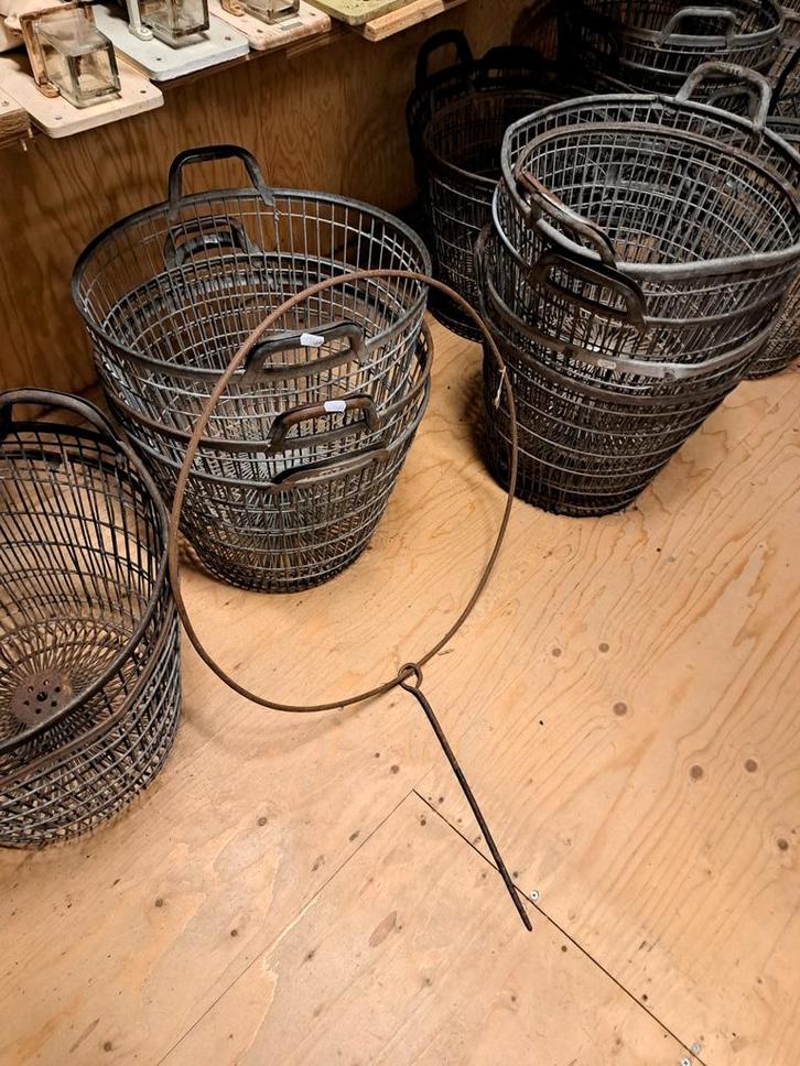 Zinken draadmand, Huis en Inrichting, Woonaccessoires | Schalen en Manden, Gebruikt, Rond, Overige materialen, Ophalen