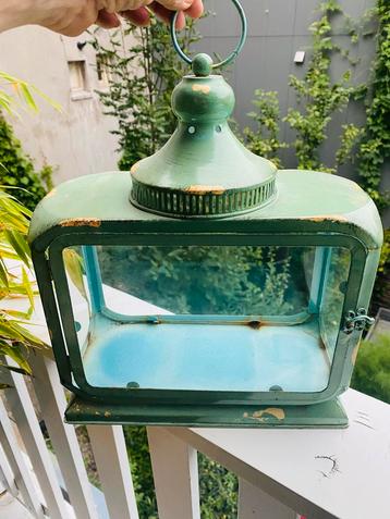 Vintage lantaarn beschikbaar voor biedingen