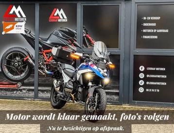 BMW R 1300 GS - Topkoffer - ALLE PAKKETTEN - NIEUWSTAAT beschikbaar voor biedingen