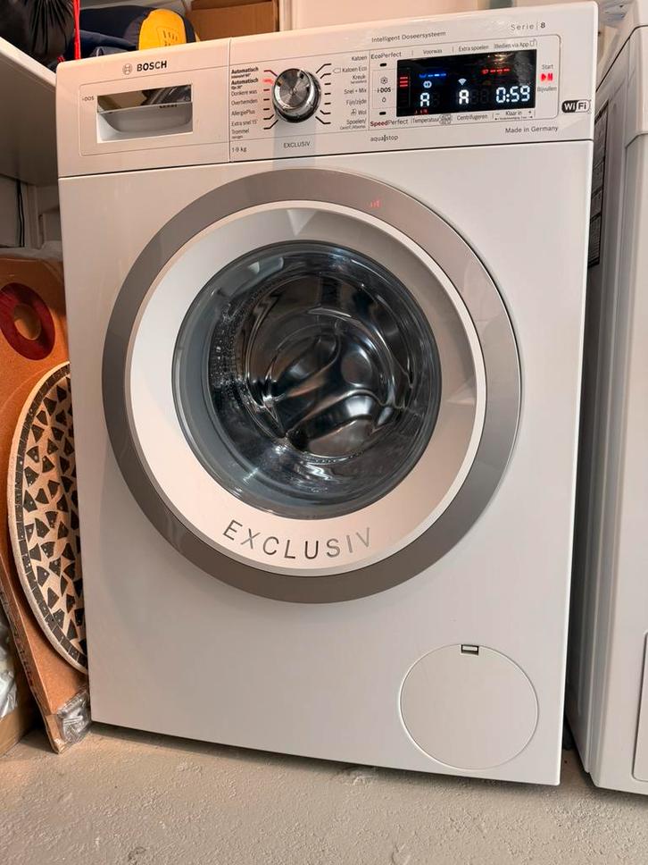 Wasmachine Bosch Serie 8, WNM64, Witgoed en Apparatuur, Wasmachines, Zo goed als nieuw, Voorlader, 8 tot 10 kg, Minder dan 85 cm