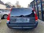 Volvo V70 2.4 Momentum Automaat 170PK, Gebruikt, Zwart, Leder en Stof, 2435 cc