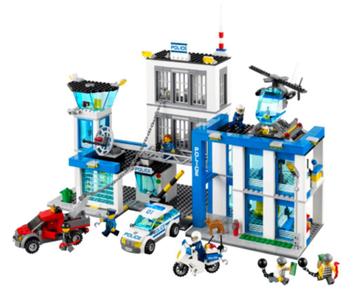 Lego city 60047 Politiebureau, politieauto en helicopter beschikbaar voor biedingen