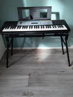 Yamaha Keyboard incl. Standaard en plug voor hoofdtelefoon, Muziek en Instrumenten, Keyboards, 61 toetsen, Ophalen of Verzenden
