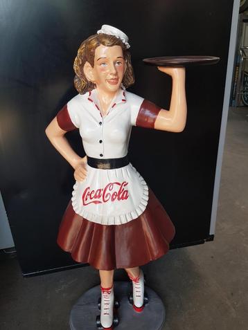 Coca-Cola decoratie beeld Serveerster  beschikbaar voor biedingen