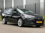 Opel Astra Sports Tourer 1.6 CDTI Online Ed Automaat 2018, Auto's, Gebruikt, 4 cilinders, Zwart, 140 €/maand